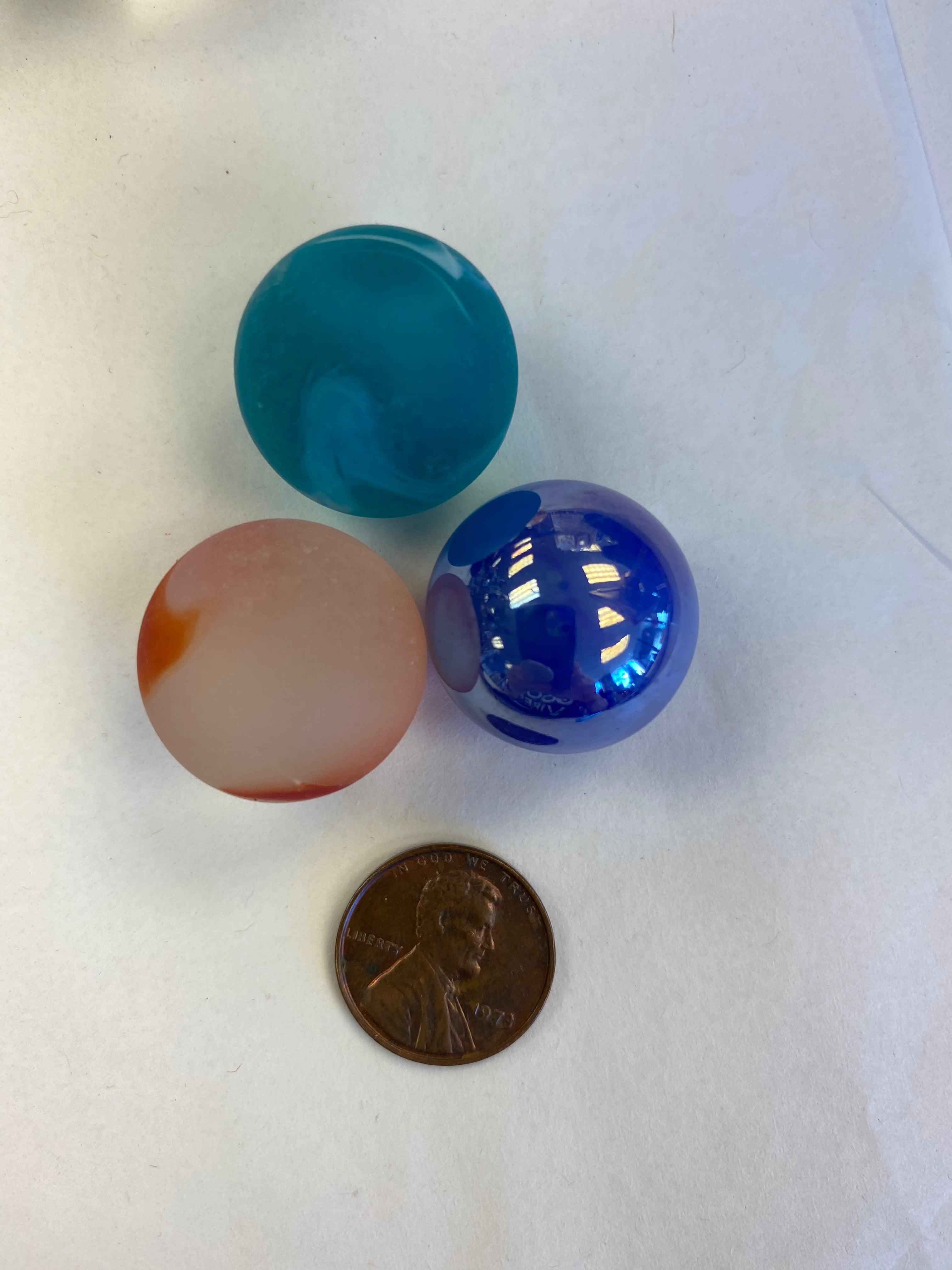 MARBLES- glass marbles in various sizes and colors – Lee's Shops at Wagner  Square
